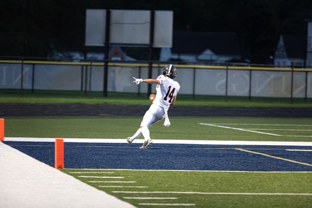 Sturgis falls to host Niles 48-20